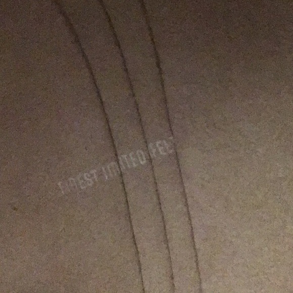 VINTAGE Kates Boutique tan felt hat - Picture 9 of 11